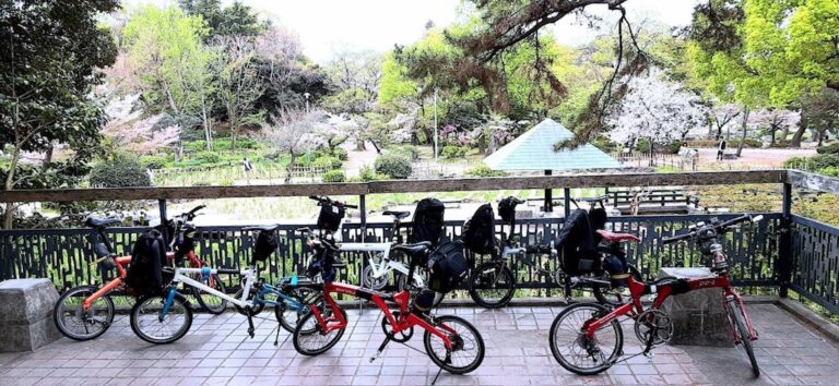 鶴舞公園、小径車６台の記念写真