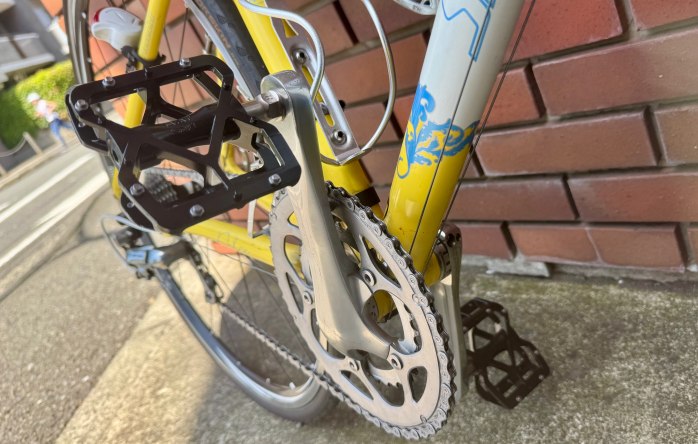 ロードバイクに装着したオールウェイズペダル